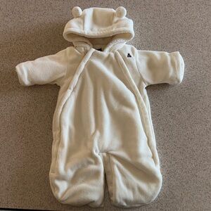 Baby Gap Cozy Cream Snowsuit 0-3 months